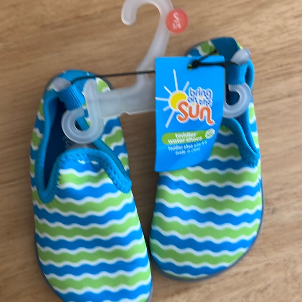 Water shoes
